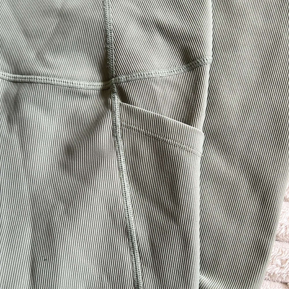 Wilo Ribbed Leggings - Picture 3 of 6